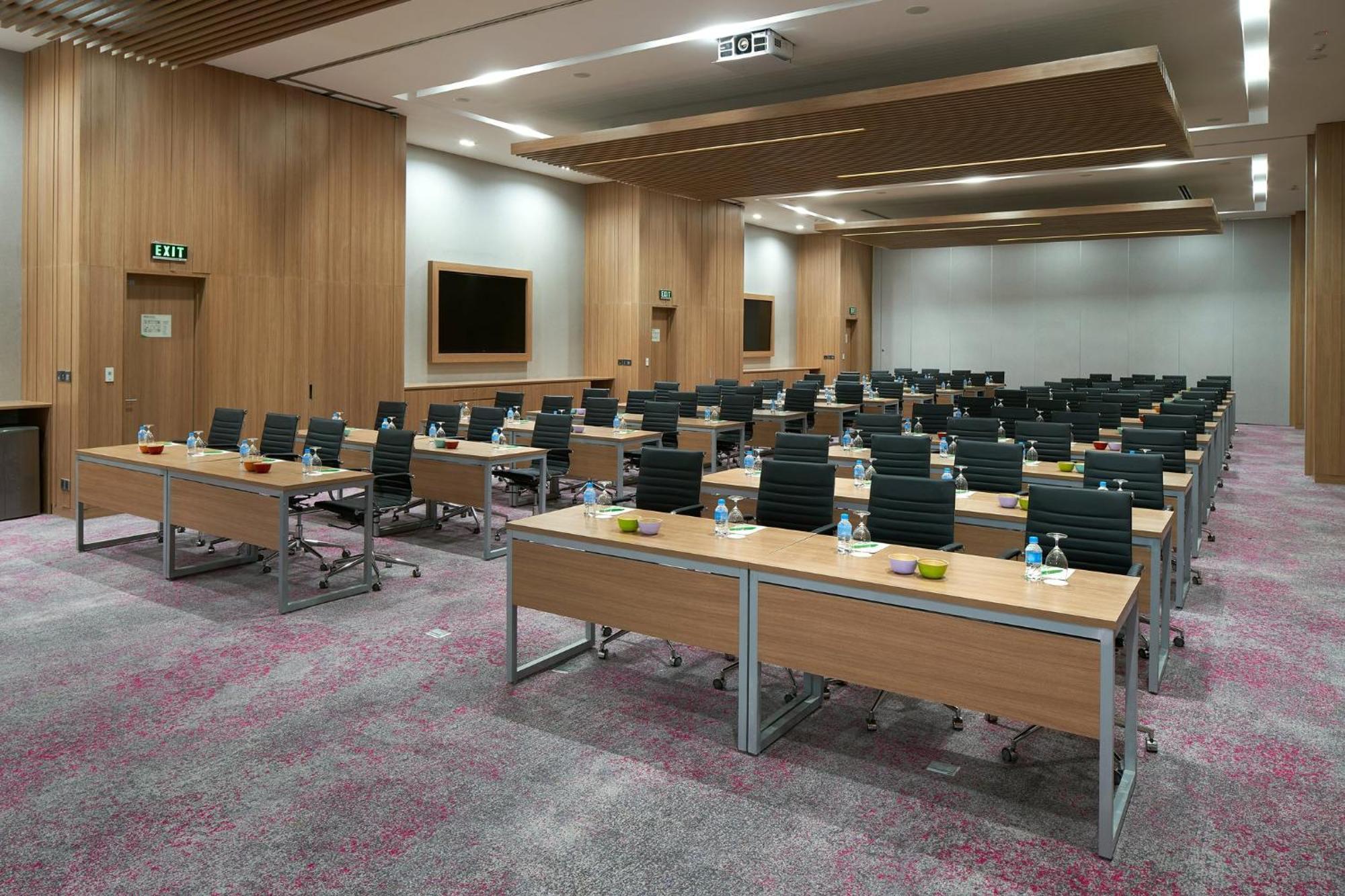 Holiday Inn & Suites Saigon Airport By Ihg Ho Şi Min Dış mekan fotoğraf