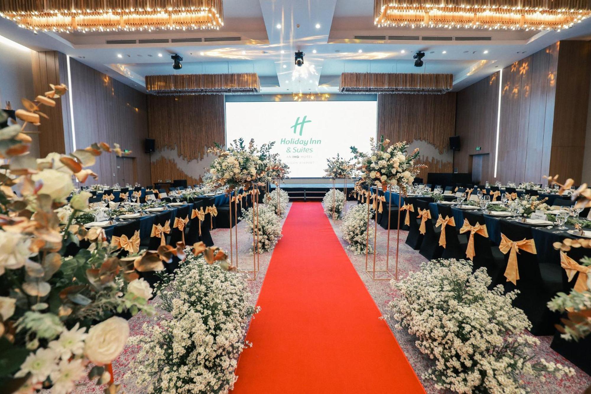 Holiday Inn & Suites Saigon Airport By Ihg Ho Şi Min Dış mekan fotoğraf