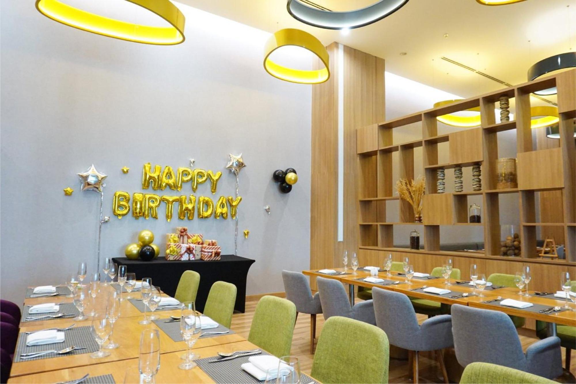 Holiday Inn & Suites Saigon Airport By Ihg Ho Şi Min Dış mekan fotoğraf